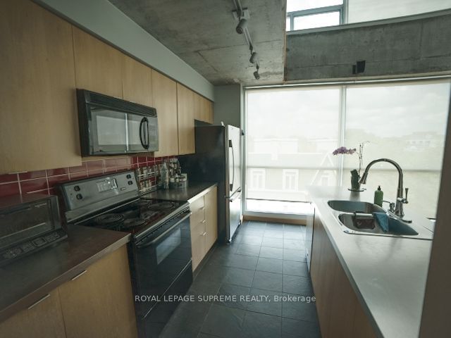 954 King St W, unit 516 for rent