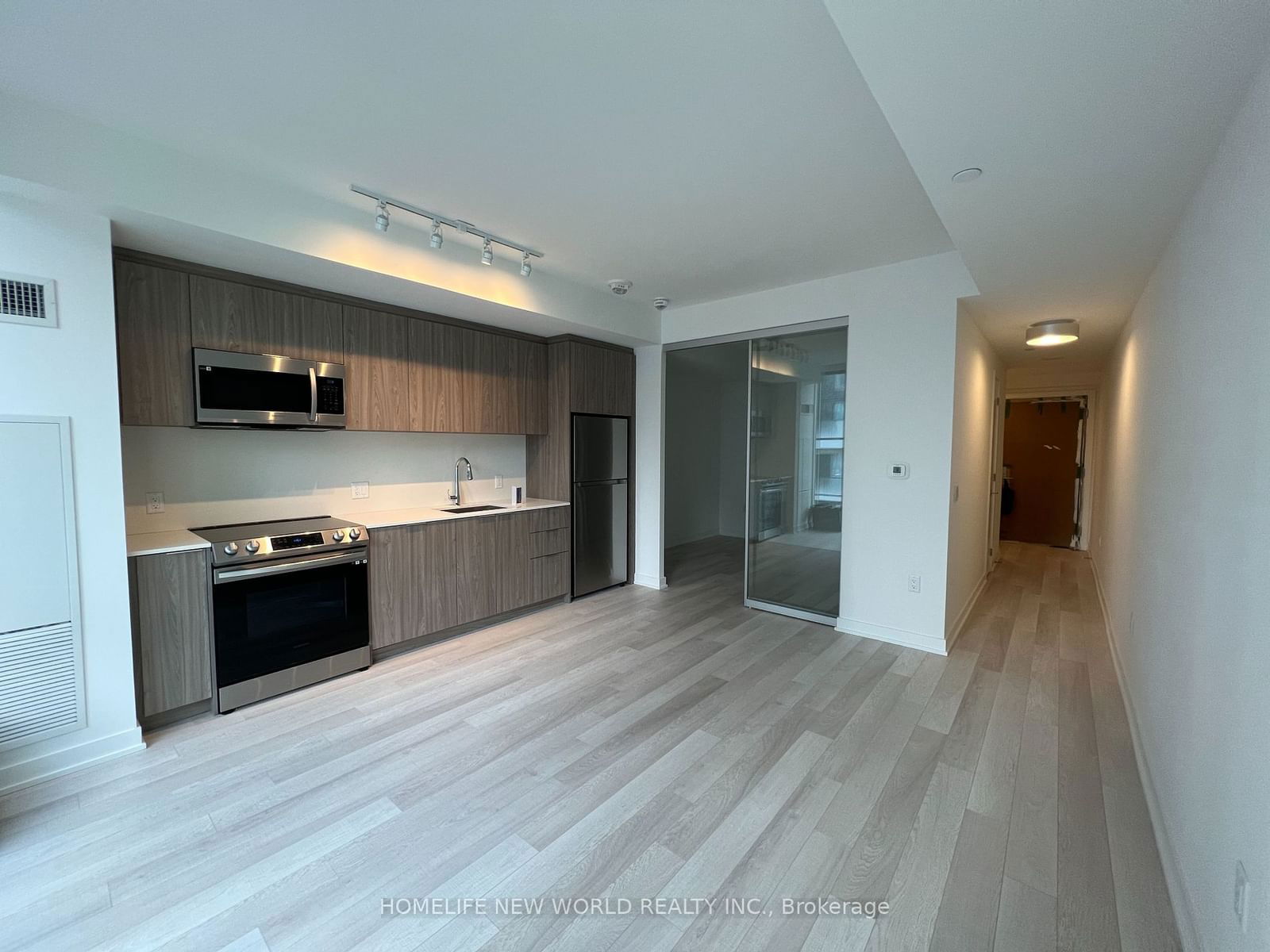 357 King St W, unit 3207 for rent