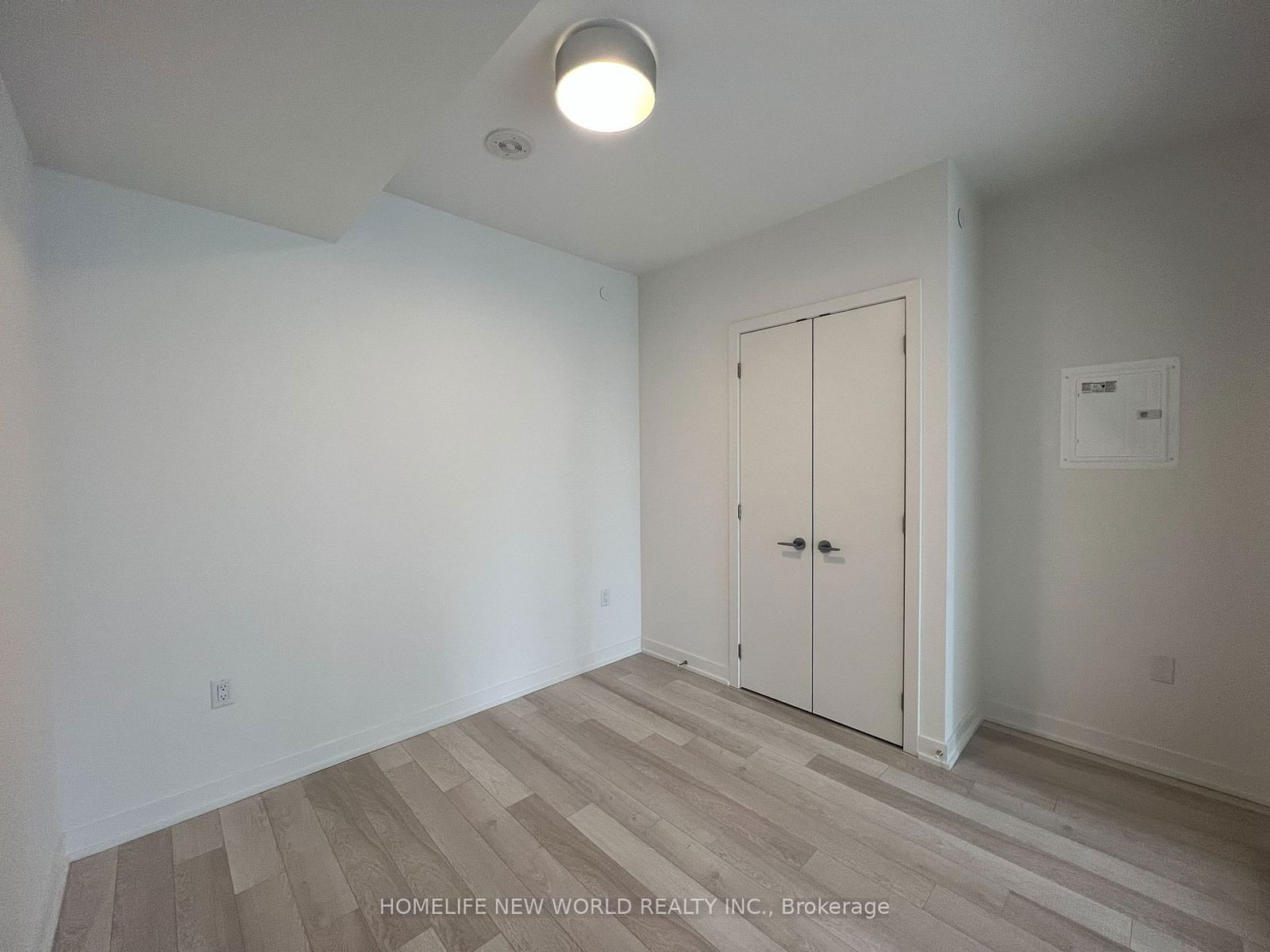 357 King St W, unit 3207 for rent