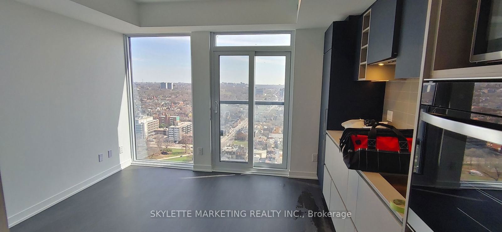 319 Jarvis St, unit 3012 for rent