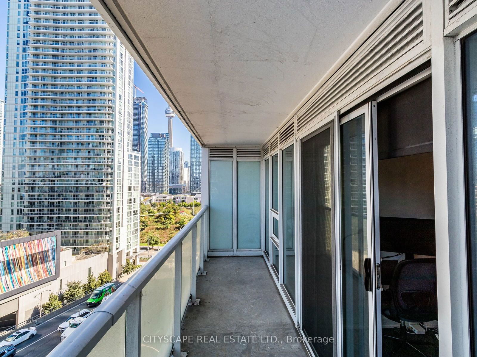 17 Bathurst St, unit 1509 for sale