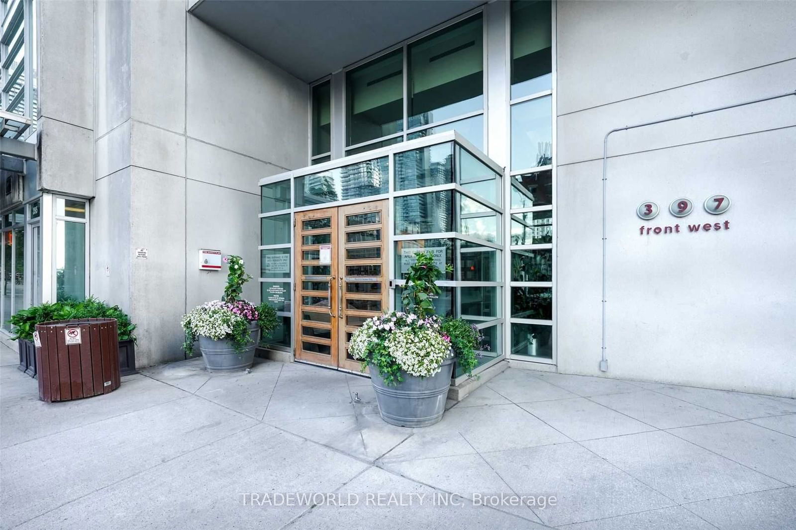 397 Front St W, unit 3801 for sale