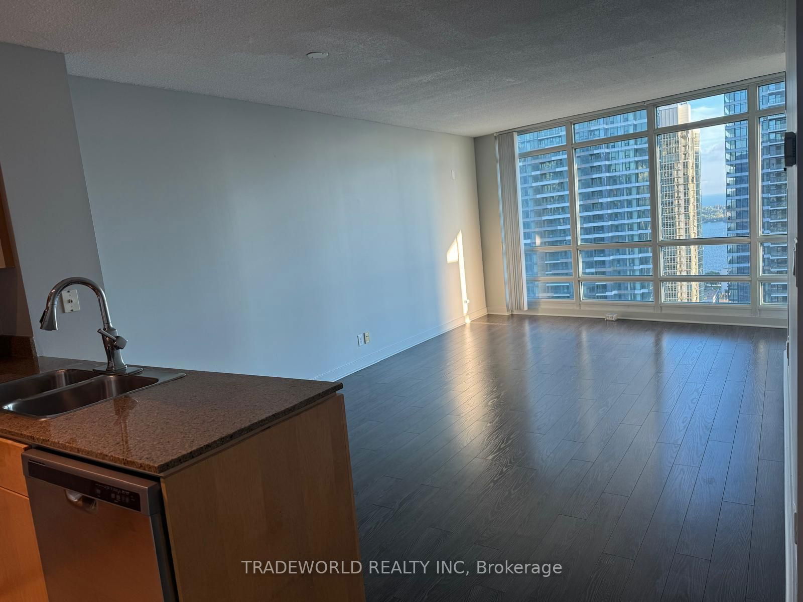 397 Front St W, unit 3801 for sale