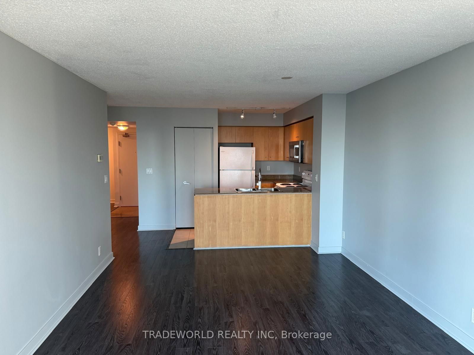 397 Front St W, unit 3801 for sale