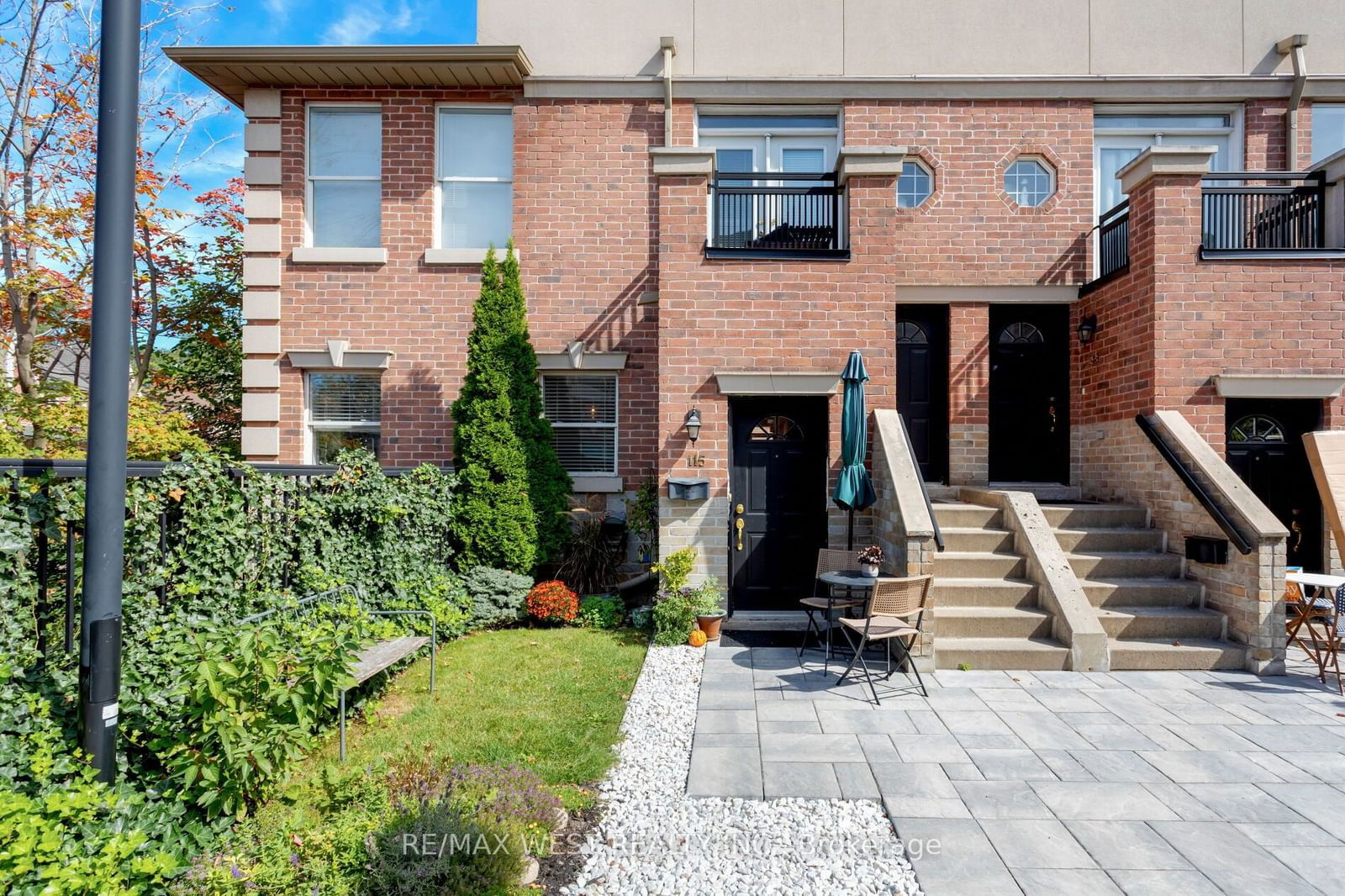 51 Halton St, unit 115 for sale