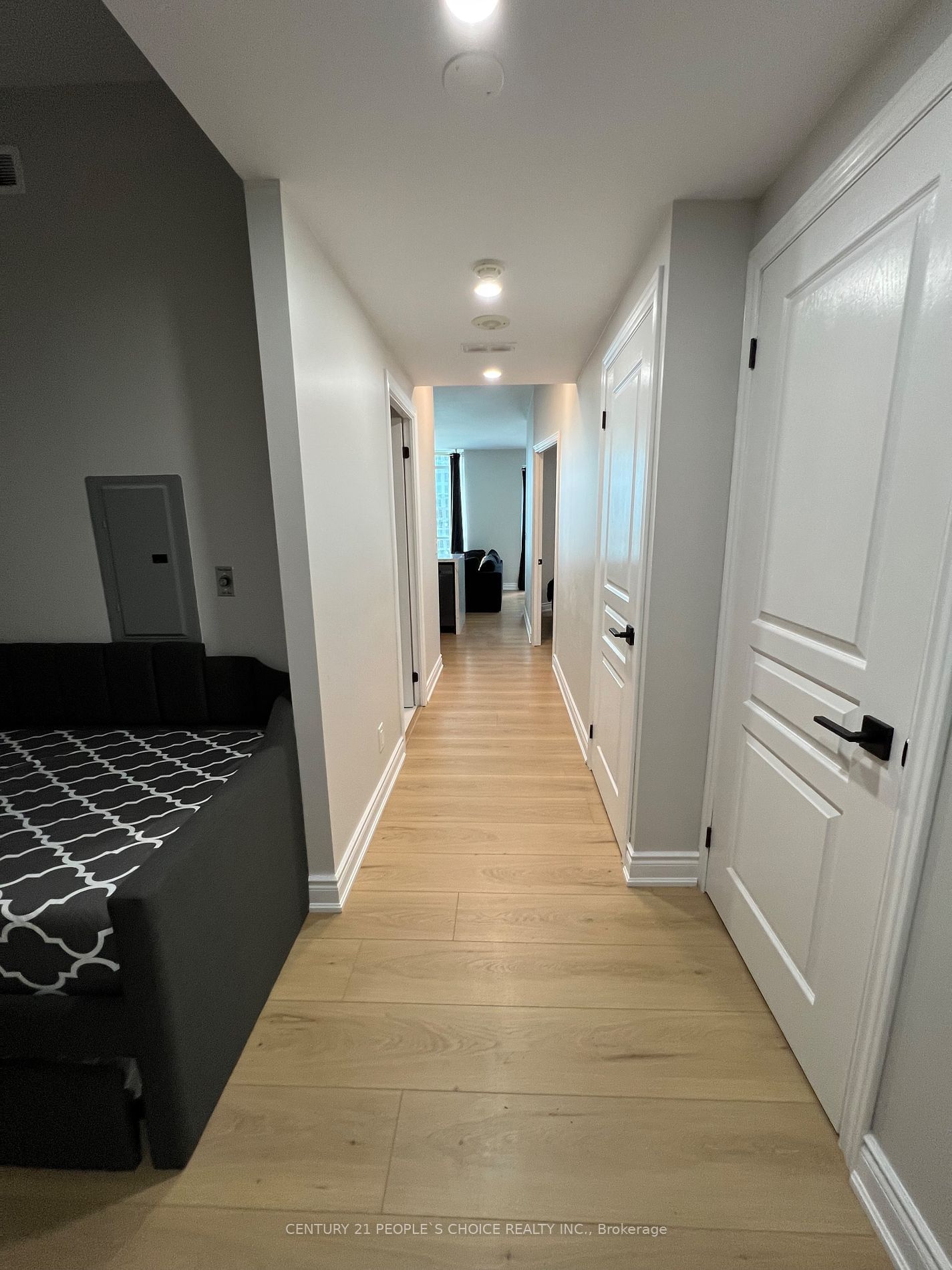 18 Yonge St, unit 2413 for rent