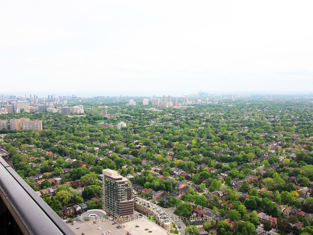 8 Eglinton Ave E, unit 4904 for rent