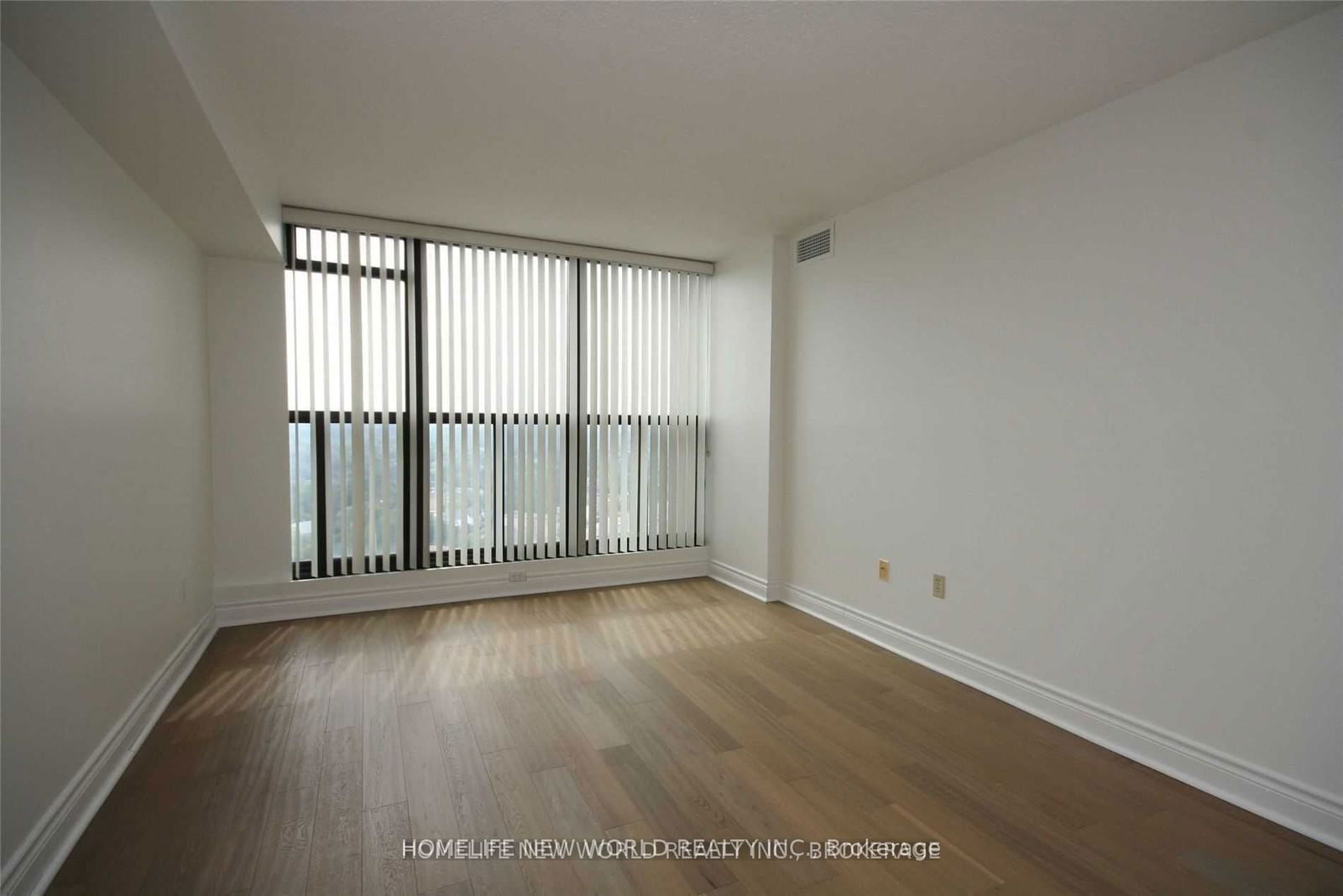 33 Elmhurst Ave, unit 2204 for rent