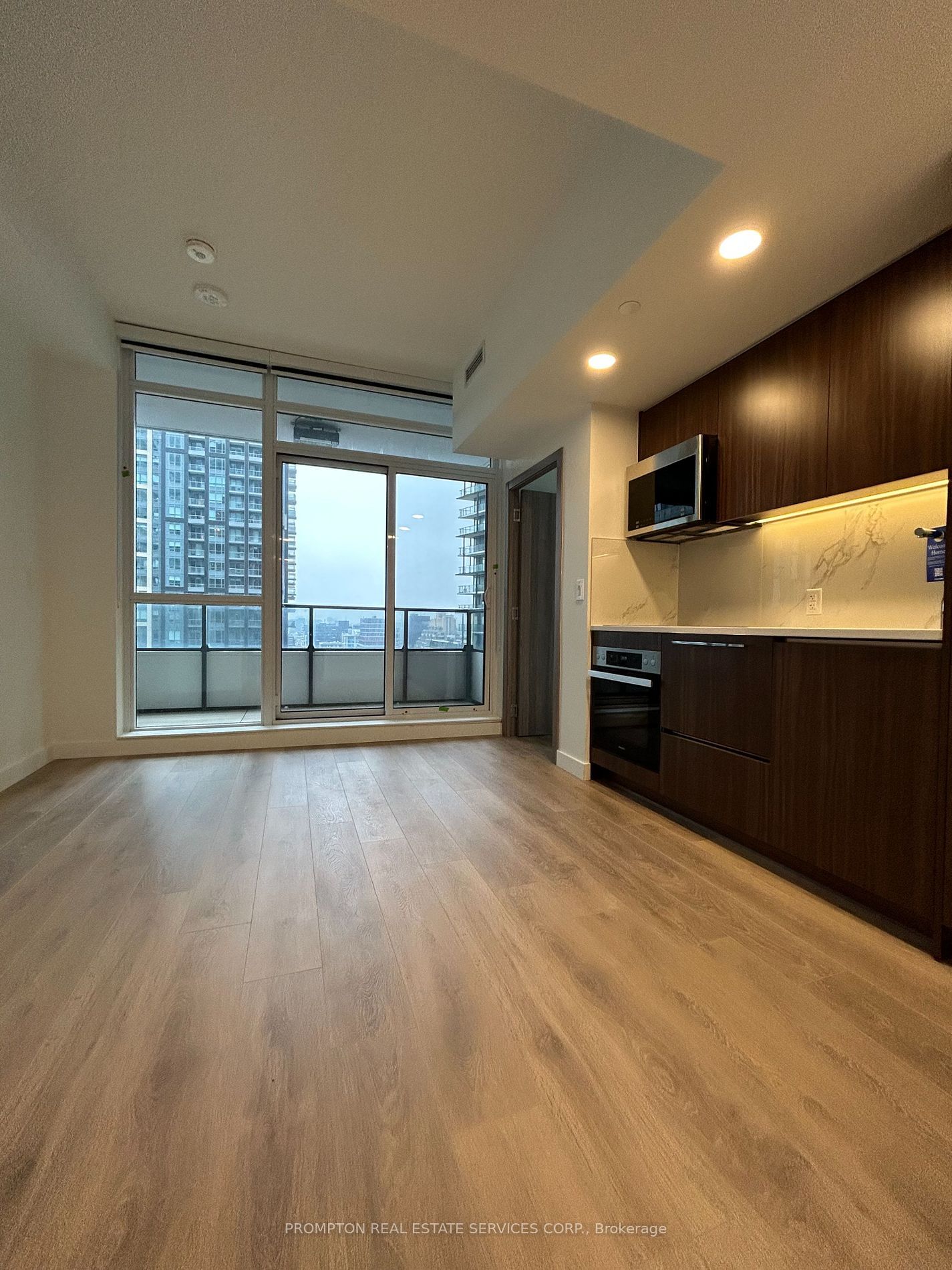 38 Widmer St, unit 2509 for rent