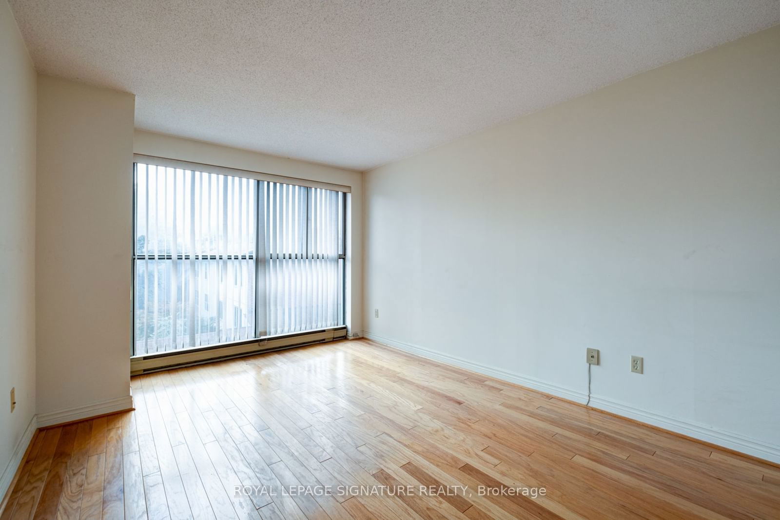 65 Scadding Ave, unit 422 for sale