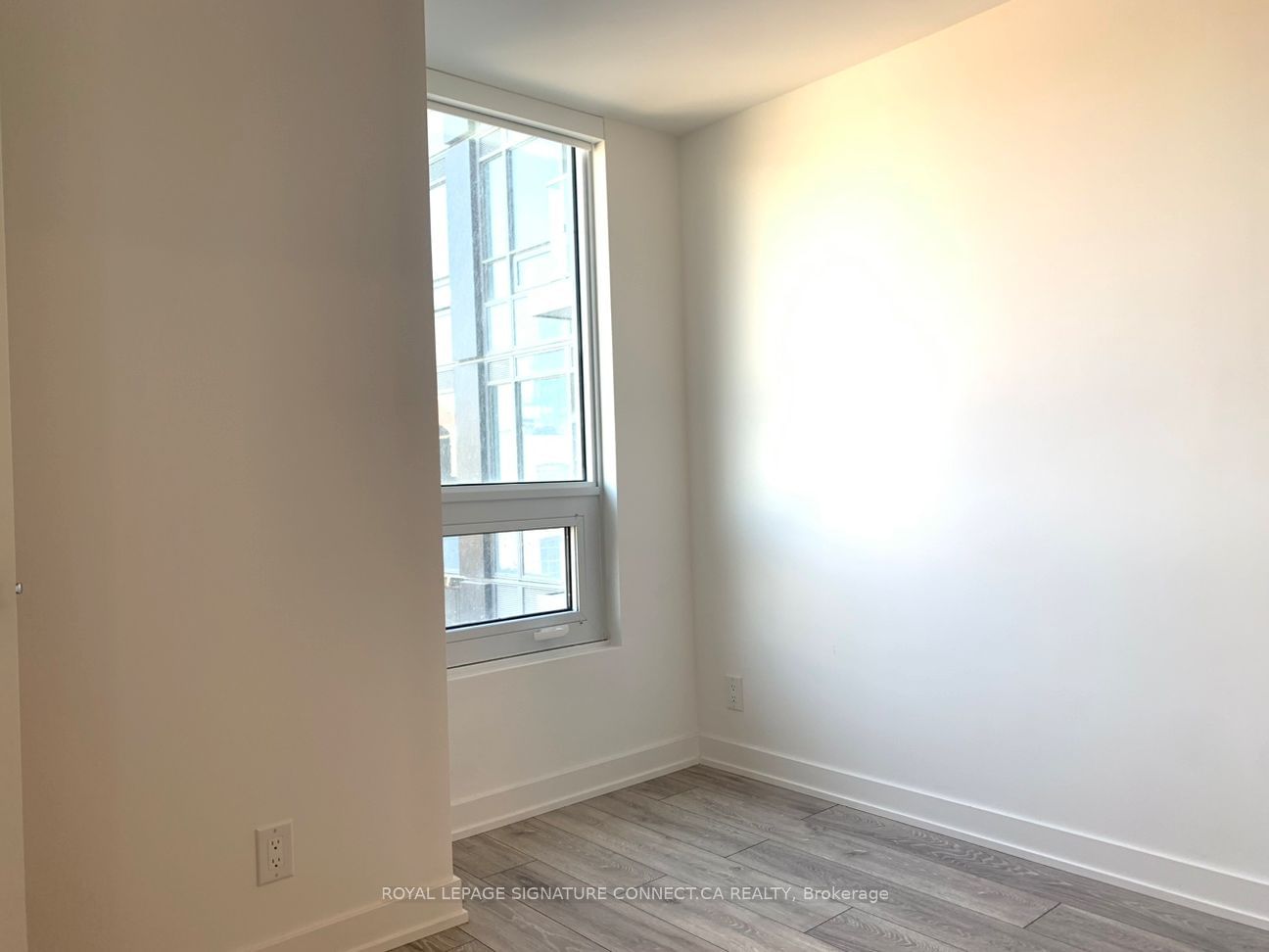 108 Peter St, unit 525 for rent