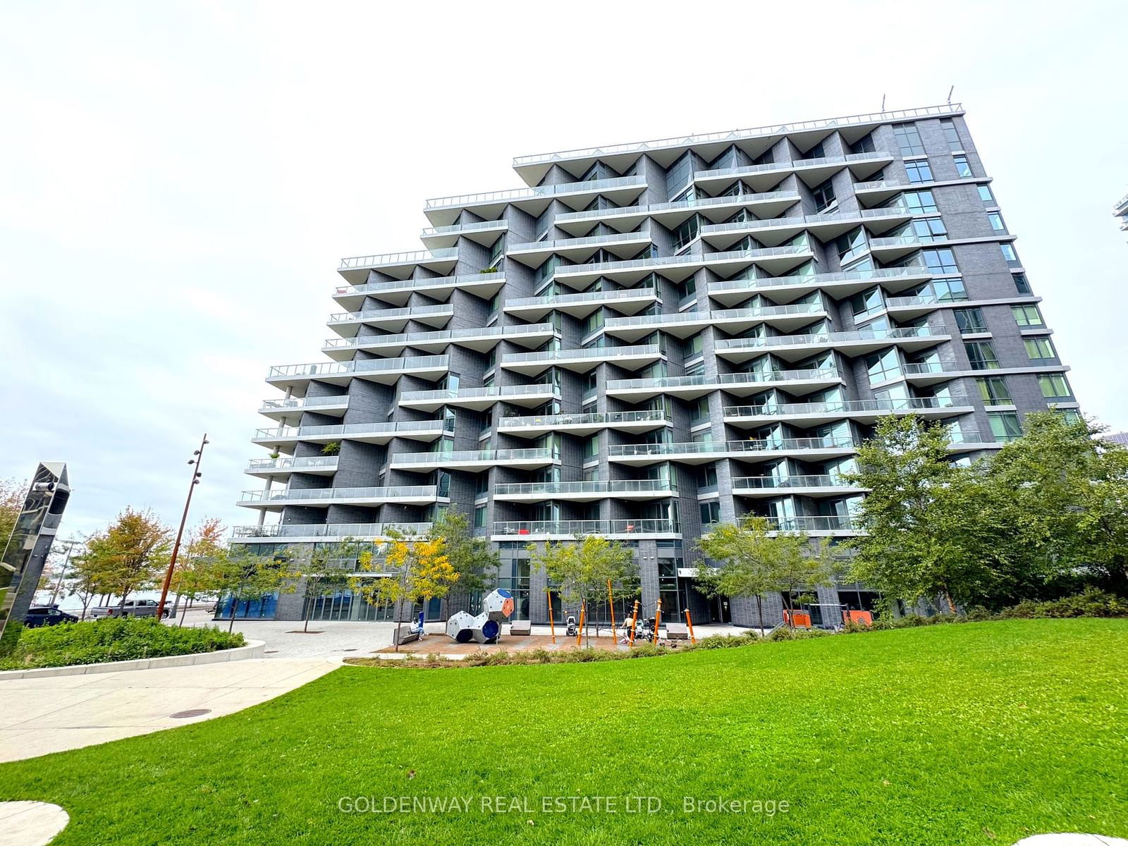 1 Edgewater Dr, unit 623 for rent