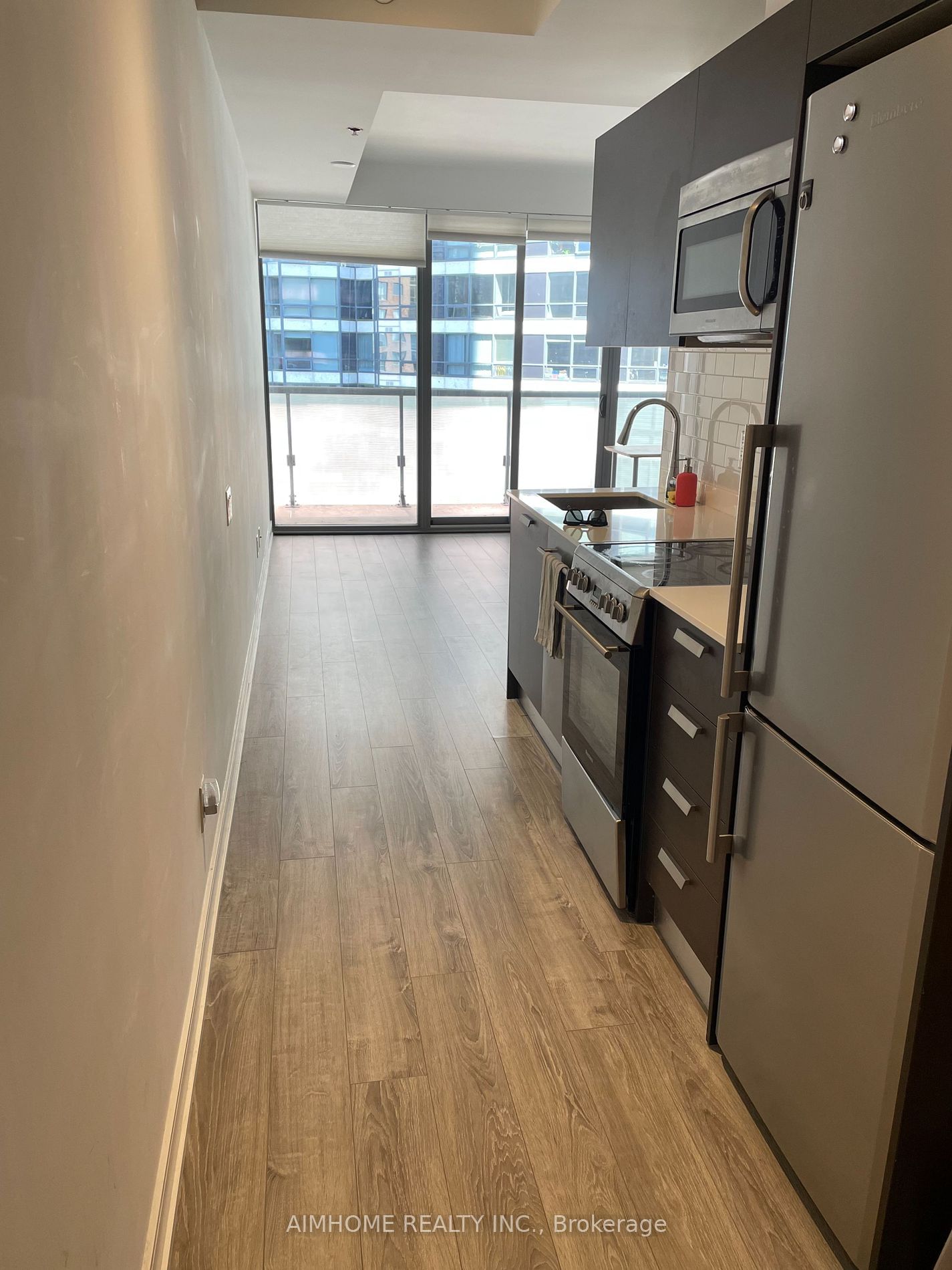 57 St Joseph St, unit 1102 for rent