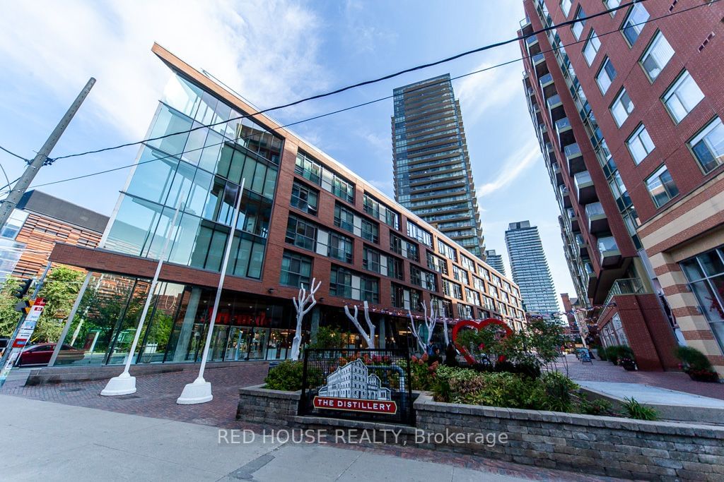 33 Mill St, unit PH3204 for sale