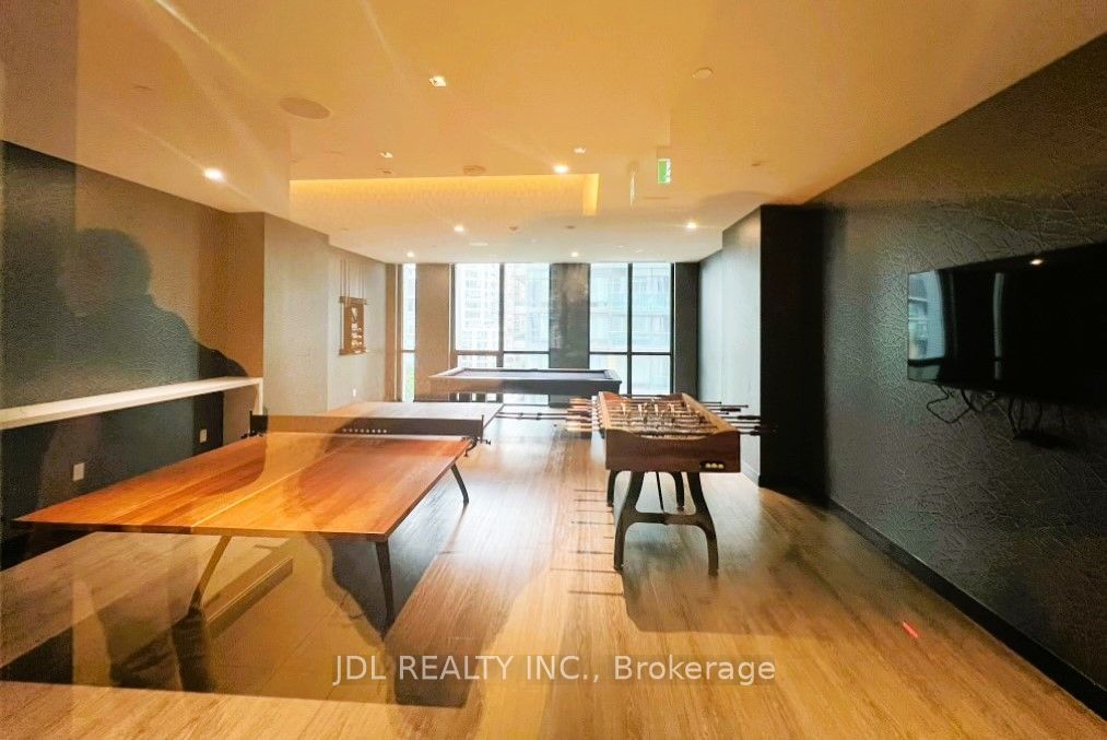 1 Yorkville Ave, unit 1202 for rent