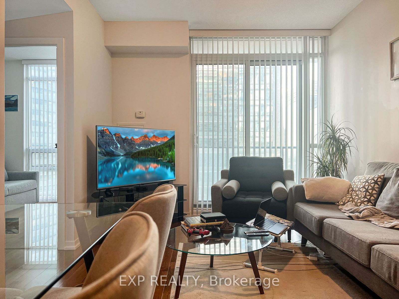 65 Bremner Blvd, unit 3002 for rent