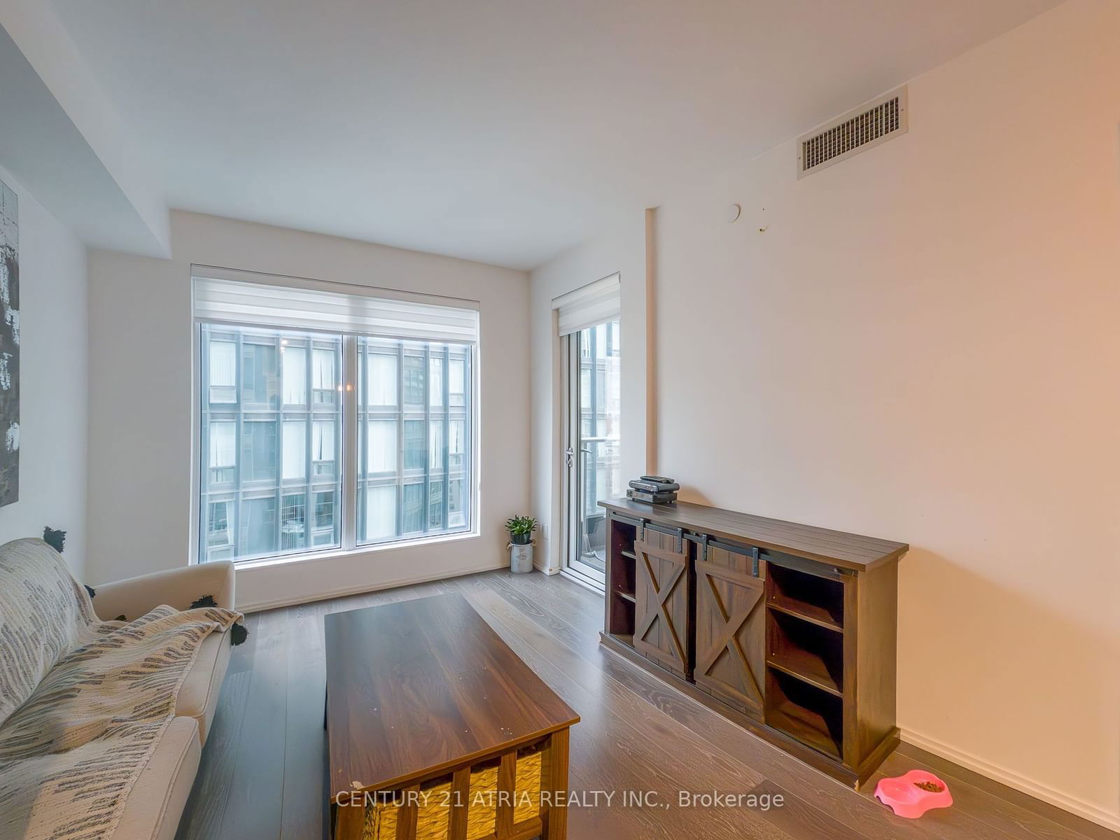 68 Shuter St, unit 1806 for rent