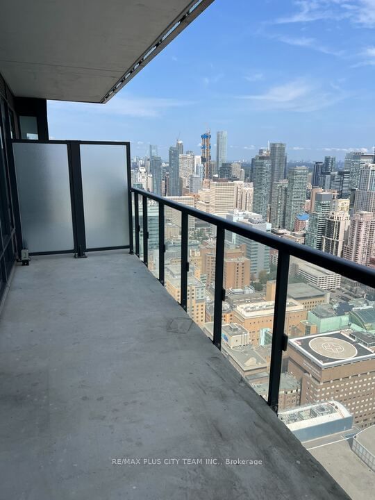 488 University Ave, unit 4505 for rent