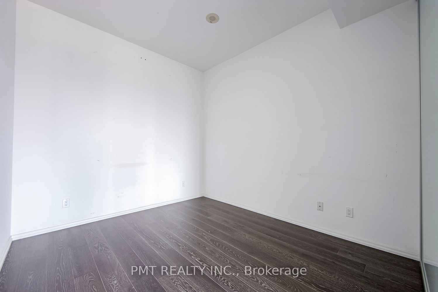 68 Shuter St, unit 2001 for rent