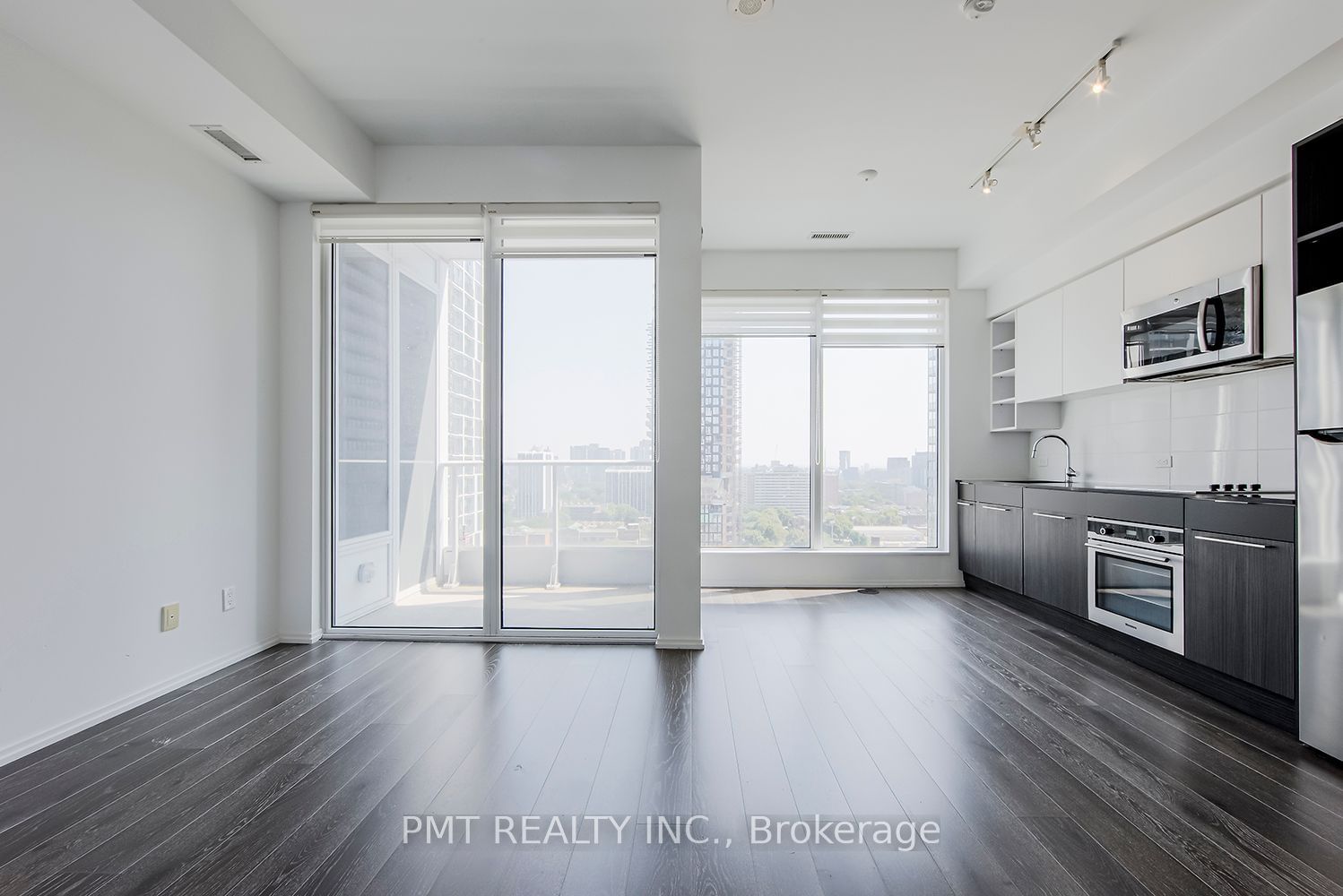 68 Shuter St, unit 2001 for rent