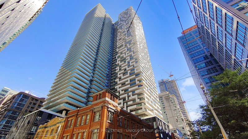 20 Lombard St, unit 3808 for rent