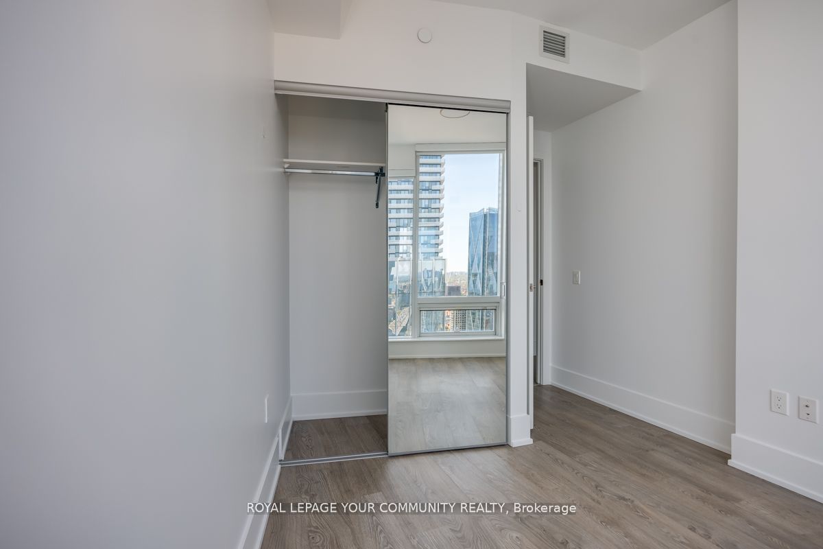 10 York St, unit 5203 for rent