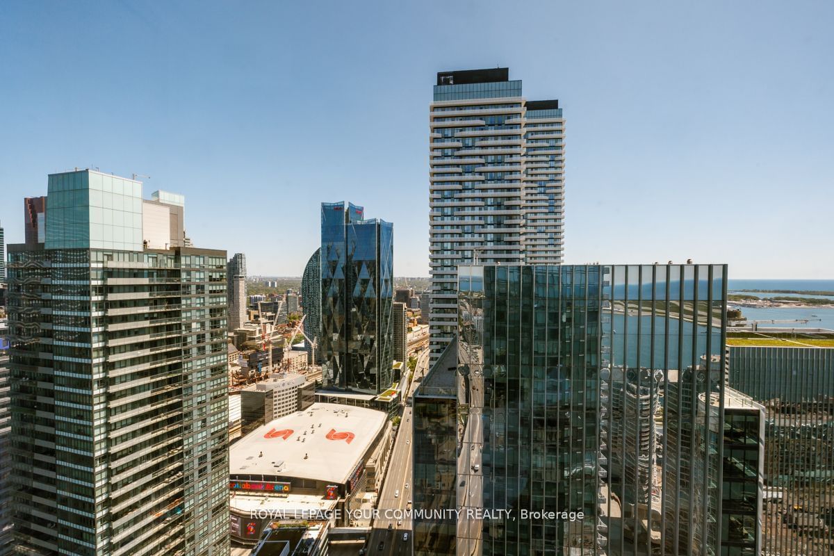 10 York St, unit 5203 for rent