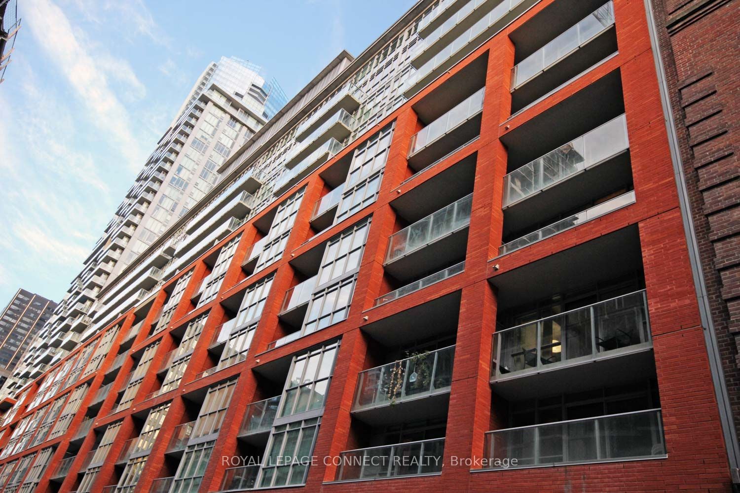 21 Nelson St, unit LPH 23 for rent