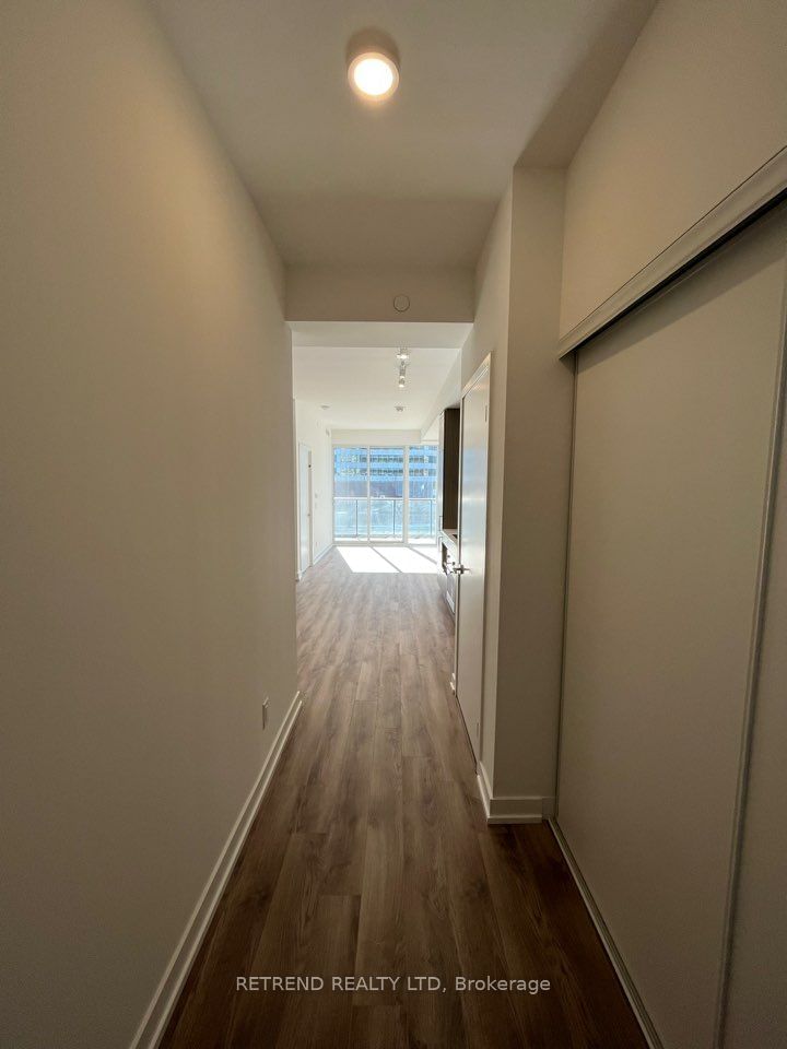 20 Edward St, unit 1705 for rent