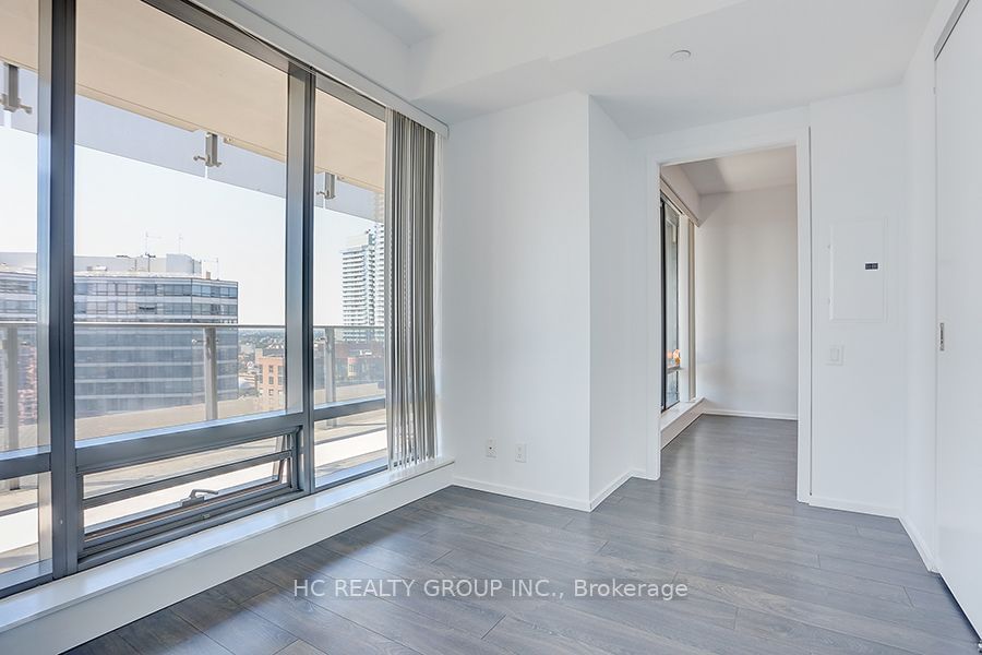 5 St Joseph St, unit 2906 for rent