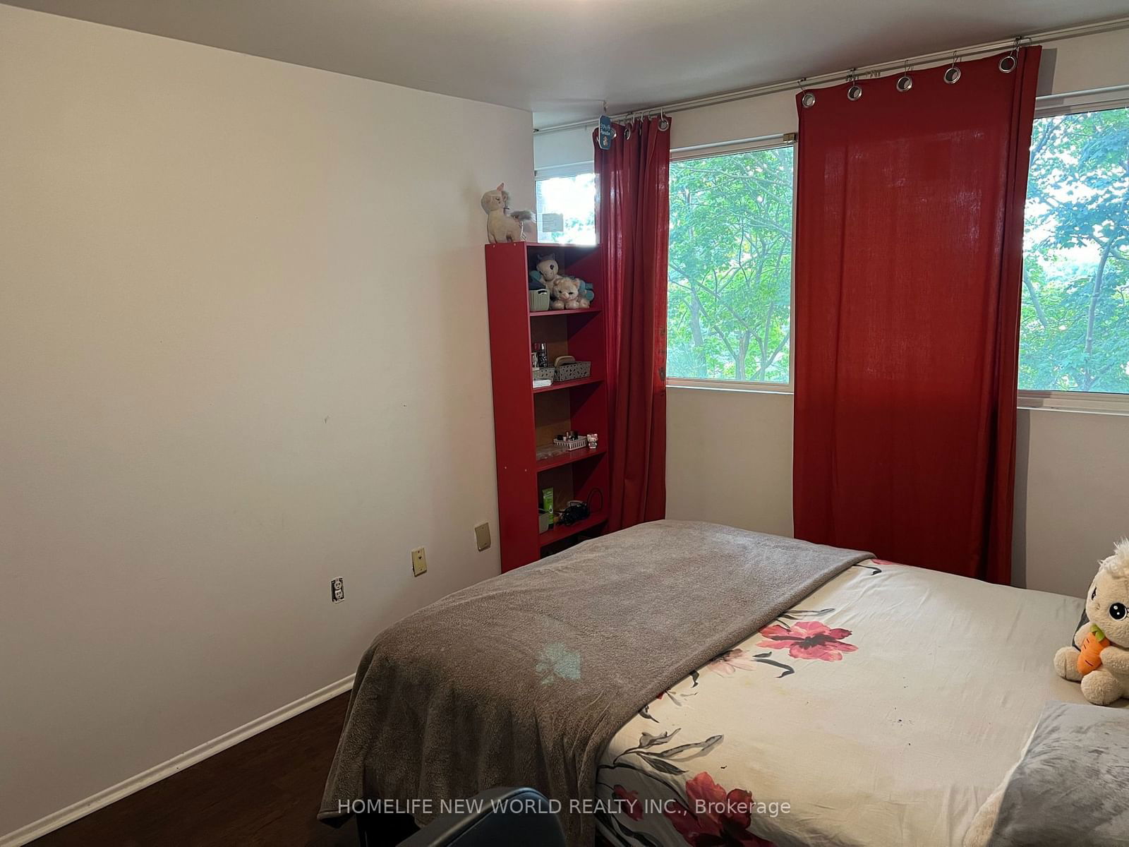 165 Cherokee Blvd, unit 128 for rent