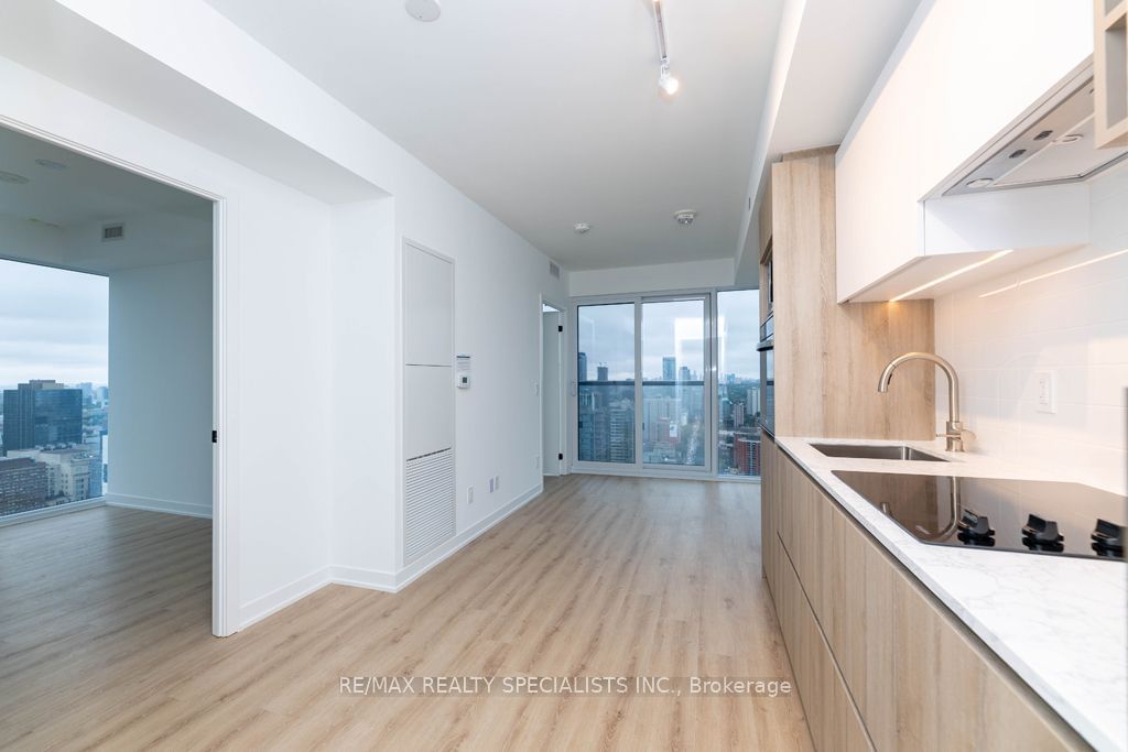 319 Jarvis St, unit 4806 for rent