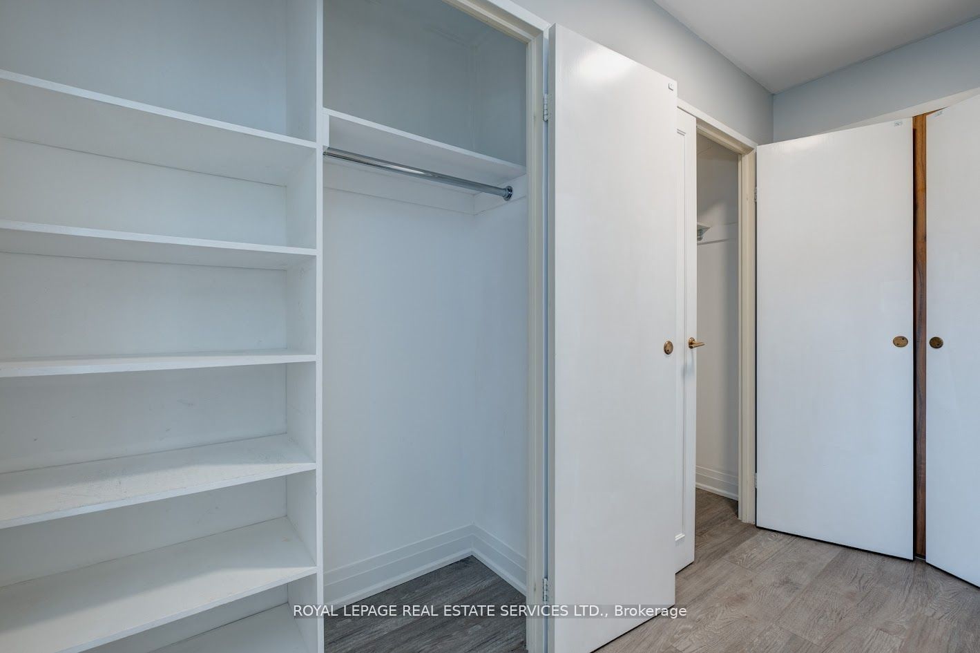 63 St Clair Ave W, unit 106 for sale