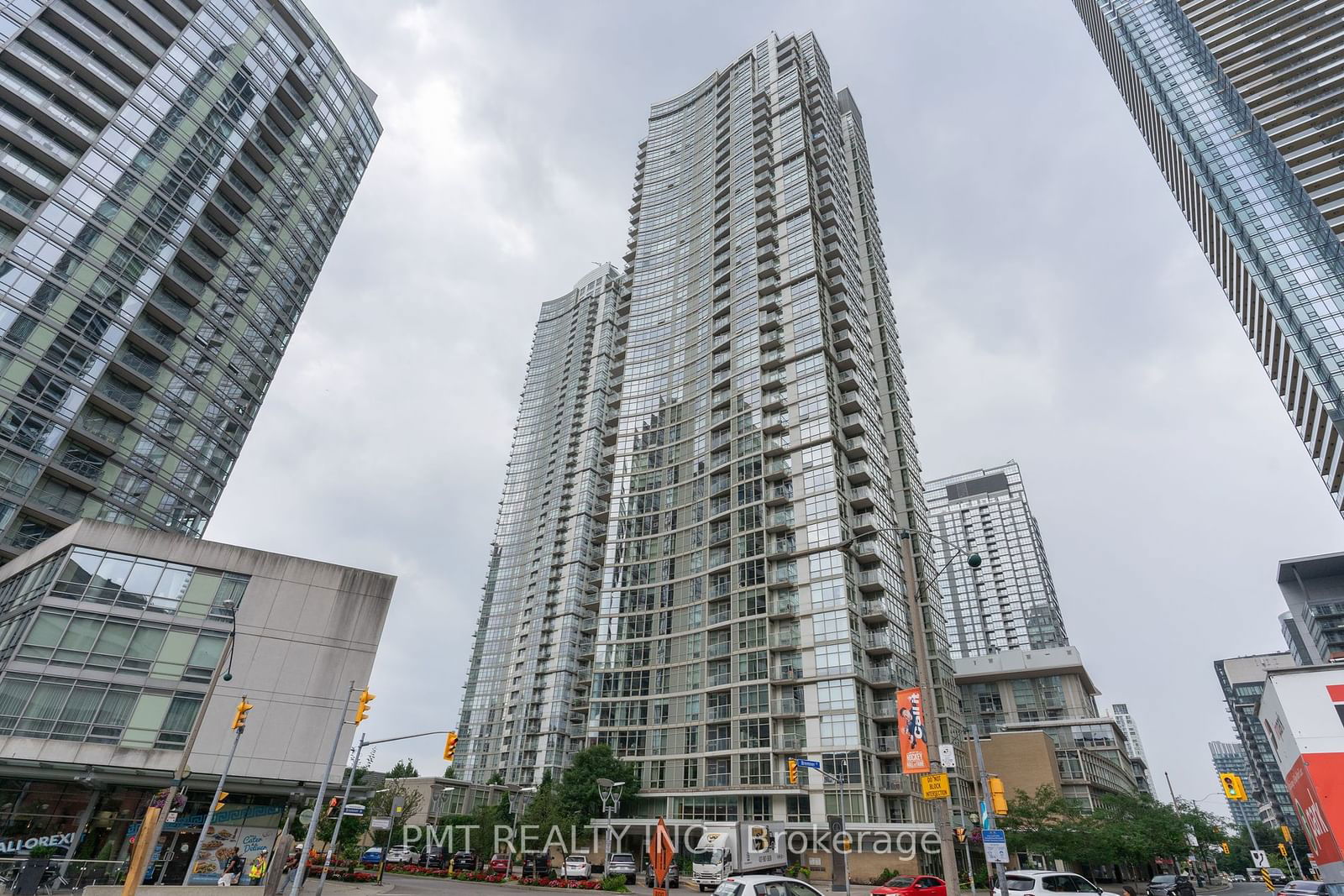 10 Navy Wharf Crt, unit 2809 for rent