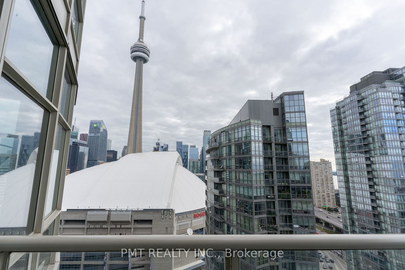 10 Navy Wharf Crt, unit 2809 for rent