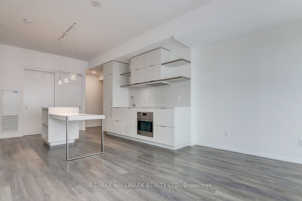 197 Yonge St, unit 2614 for sale