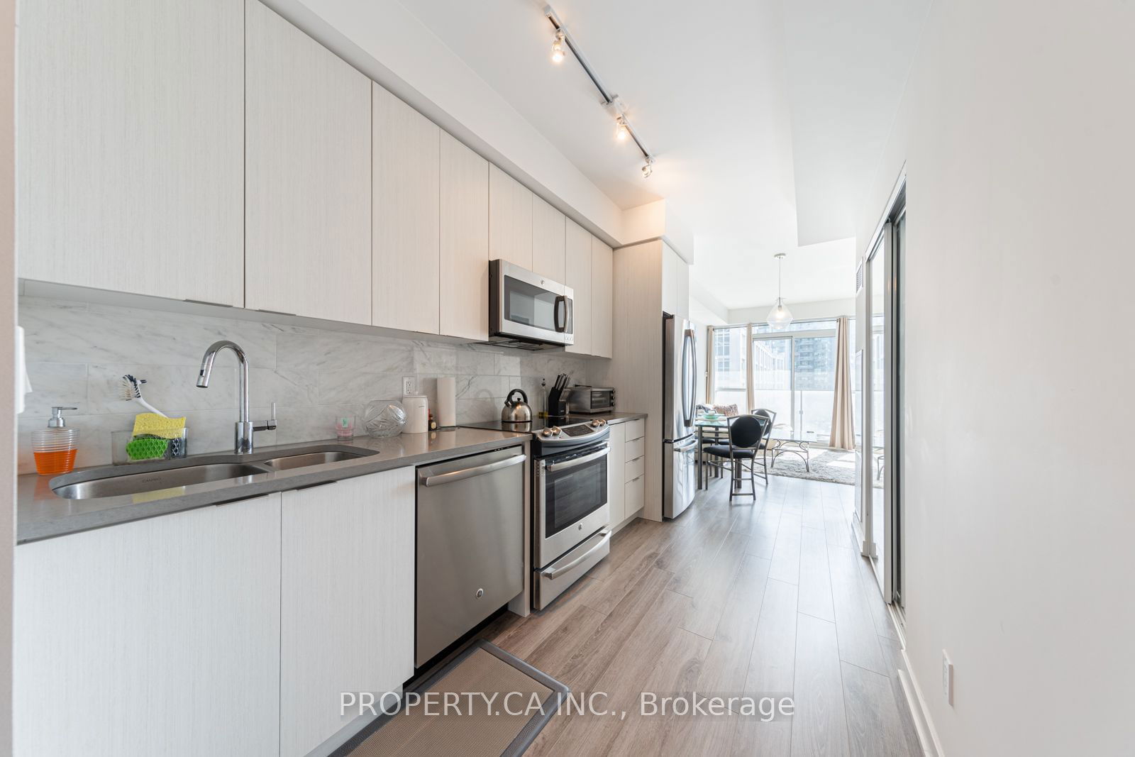 50 Bruyeres Mews, unit 530 for rent