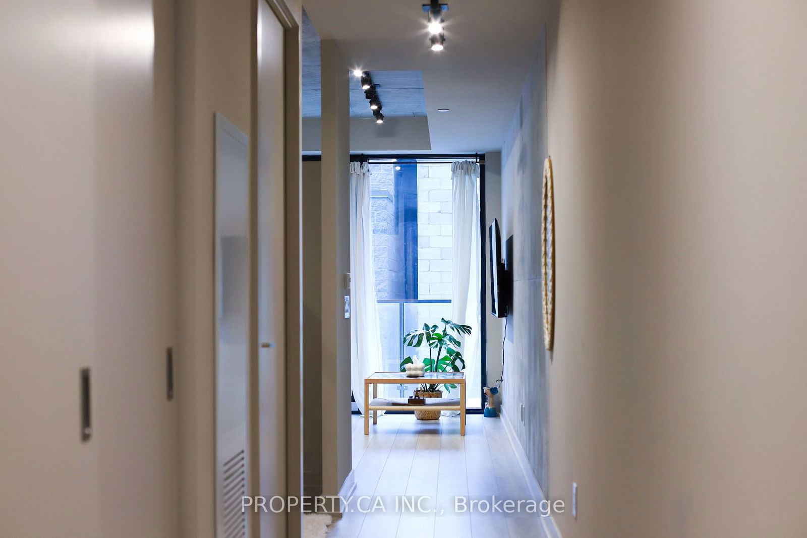 458 Richmond St W, unit 408 for rent