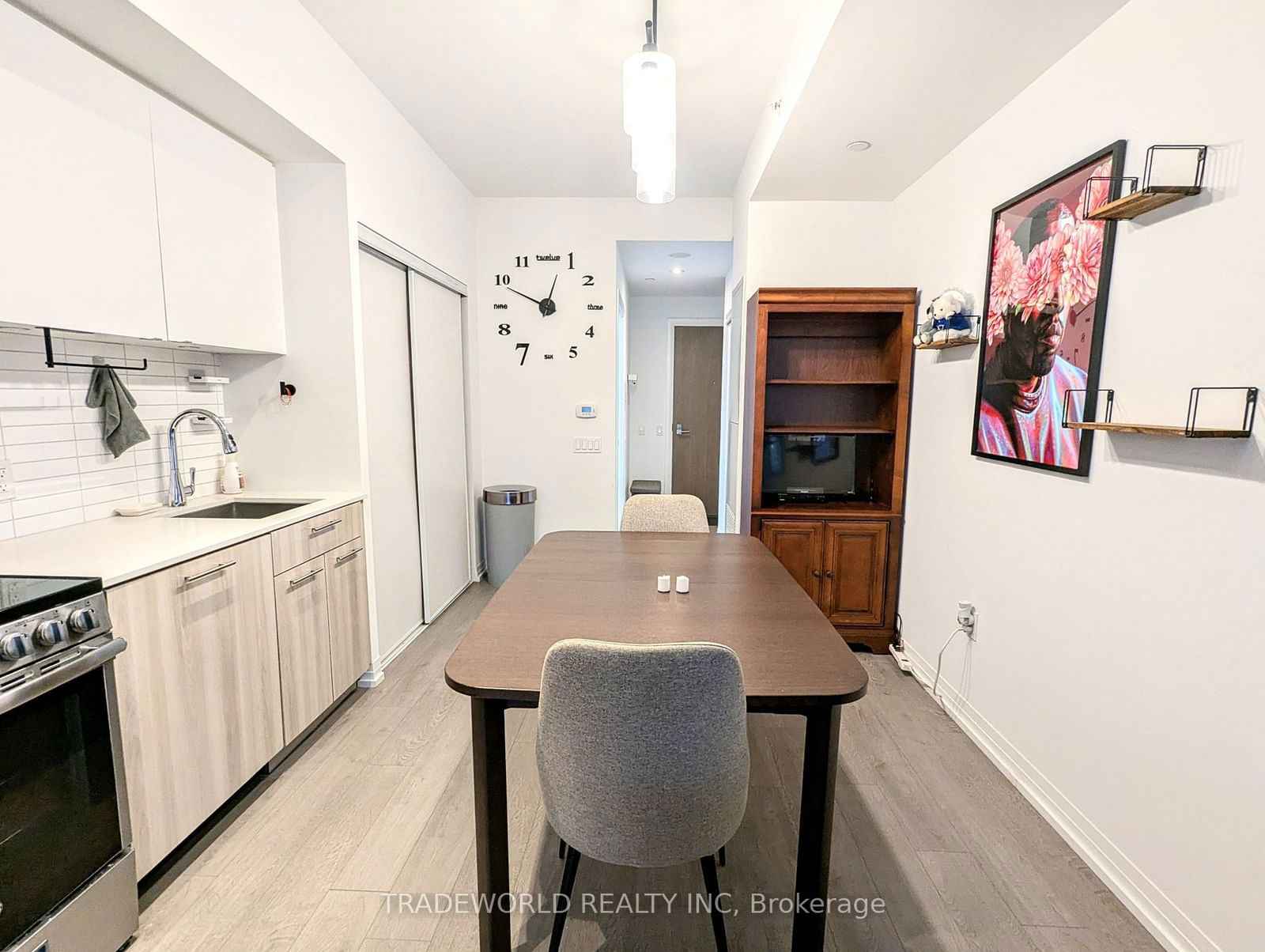 251 Jarvis St, unit 932 for rent