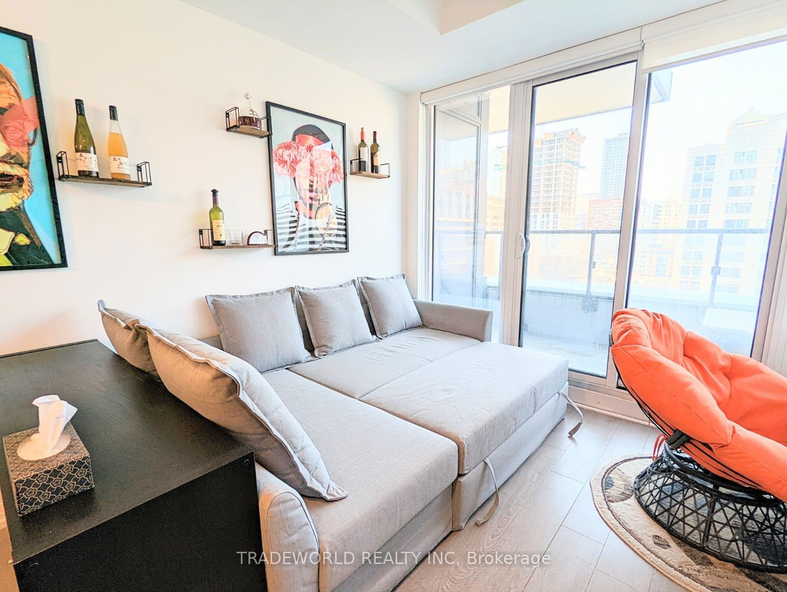 251 Jarvis St, unit 932 for rent