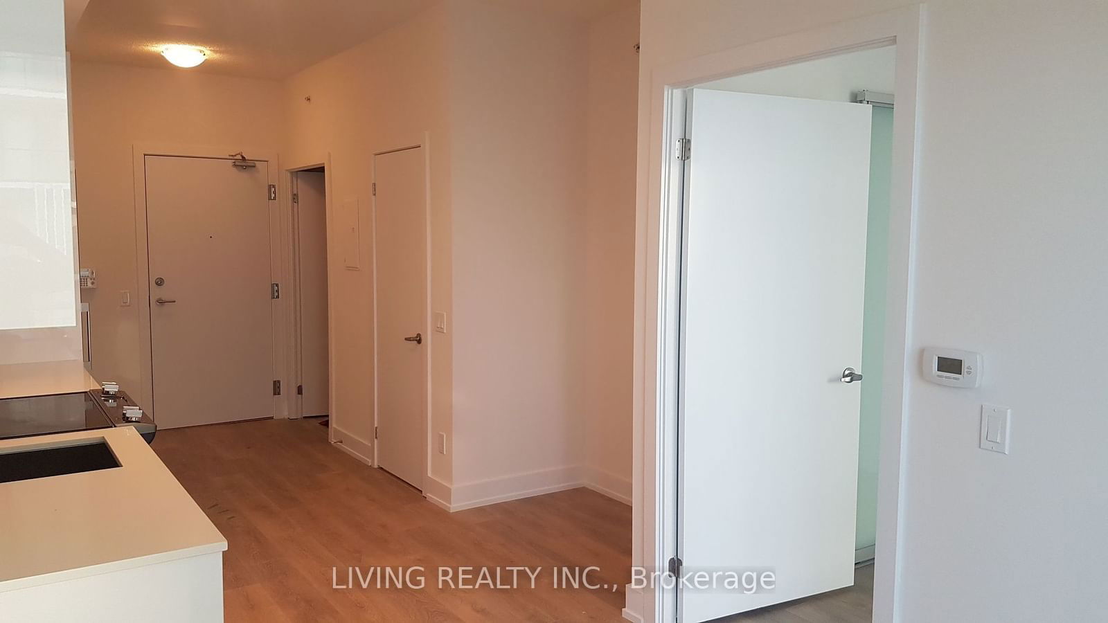 128 Fairview Mall Dr, unit 610 for rent