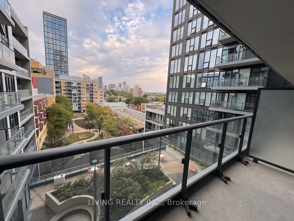 251 Jarvis St, unit 802 for rent