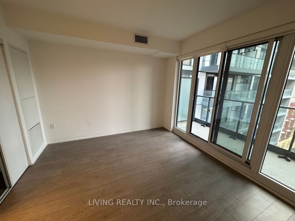 251 Jarvis St, unit 802 for rent