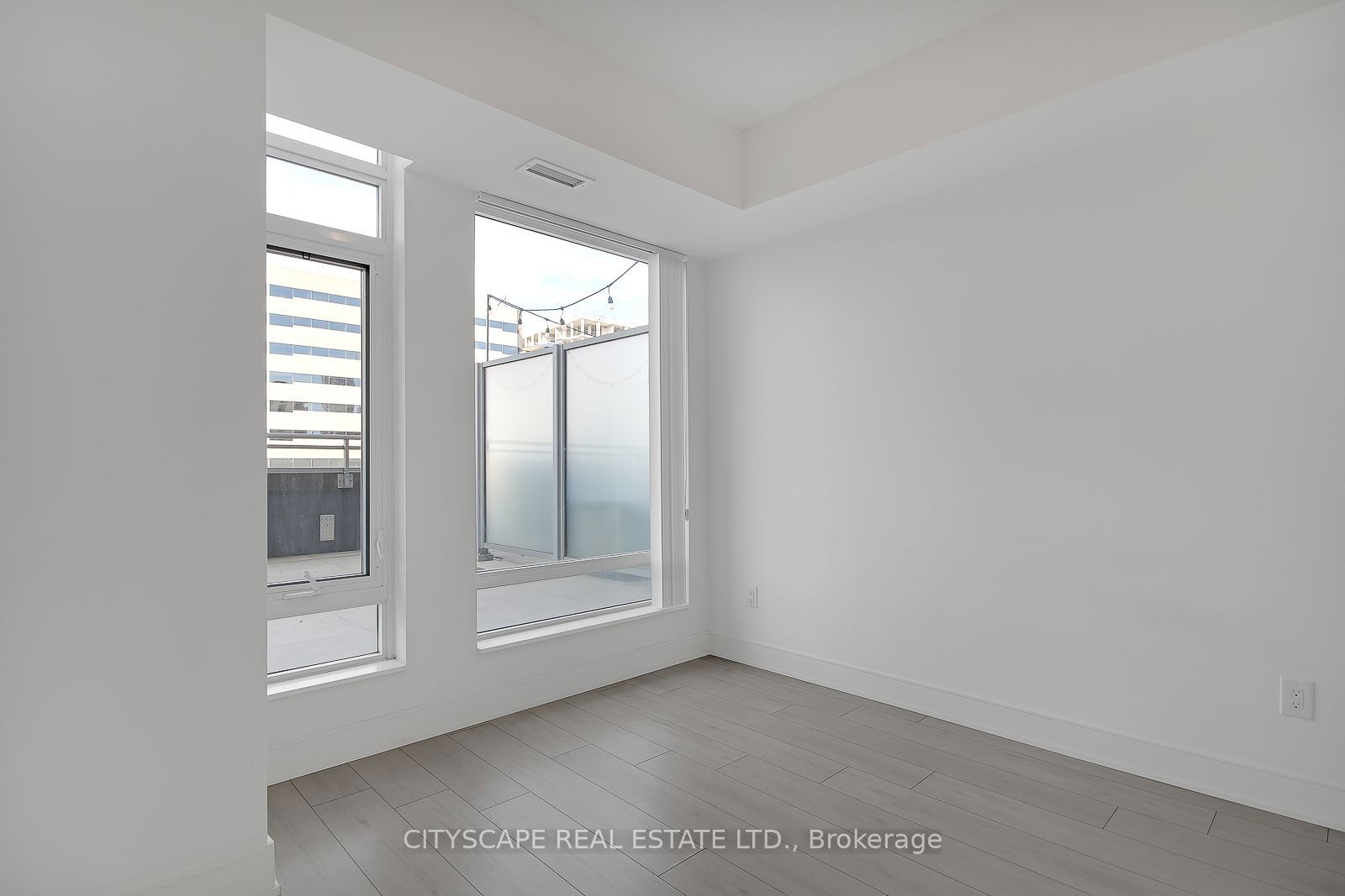 525 Adelaide St W, unit 908 for rent