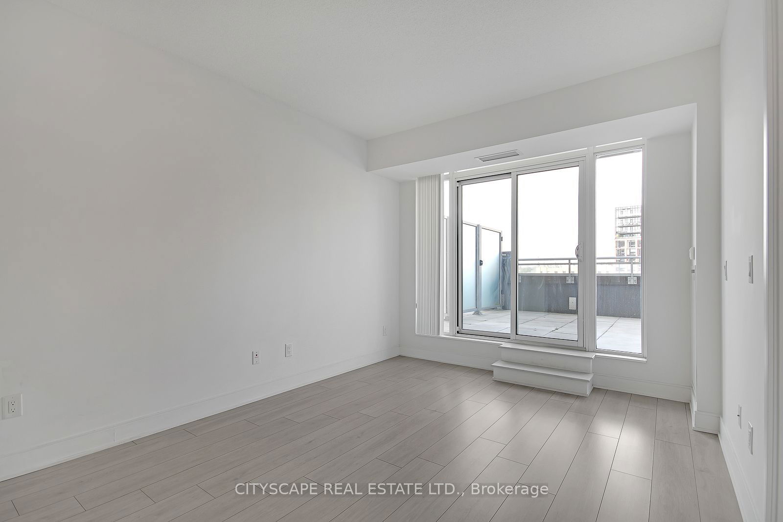 525 Adelaide St W, unit 908 for rent