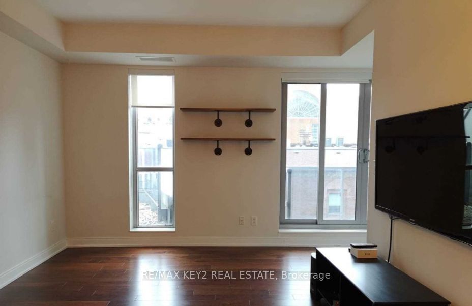 55 Front St E, unit 616 for rent