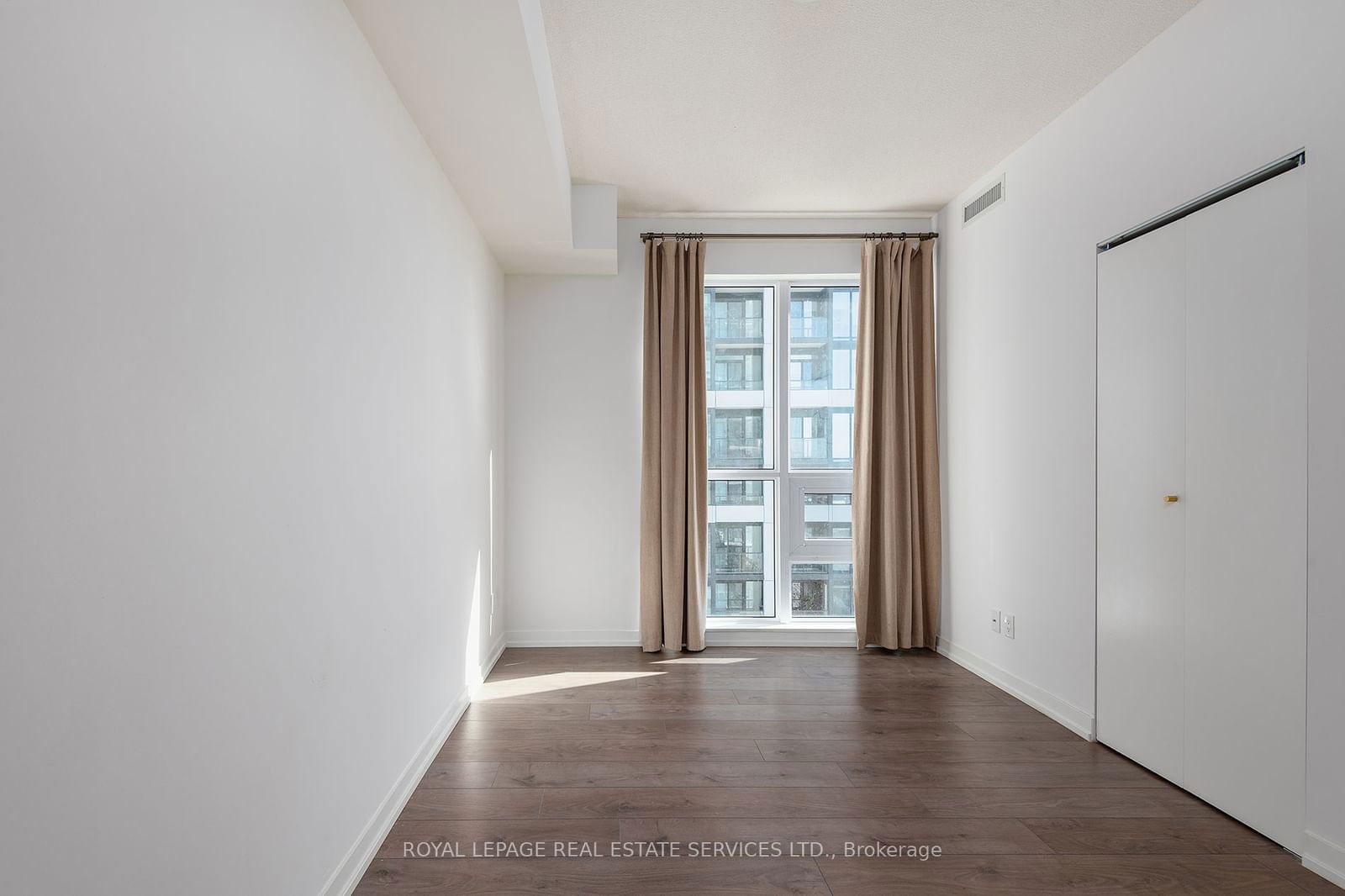 49 East Liberty St, unit 1802 for sale