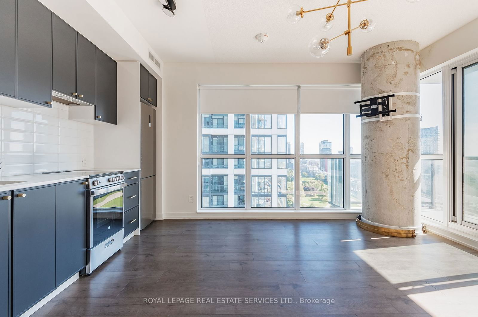 49 East Liberty St, unit 1802 for sale