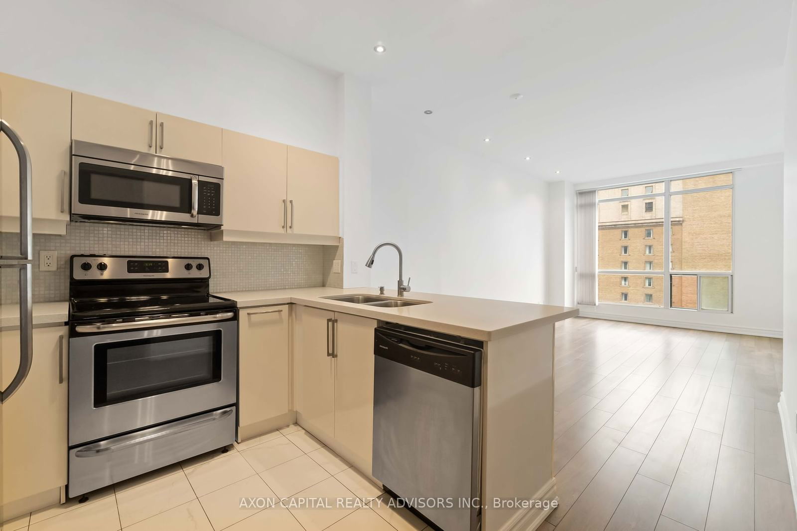 7 King St E, unit 1417 for rent