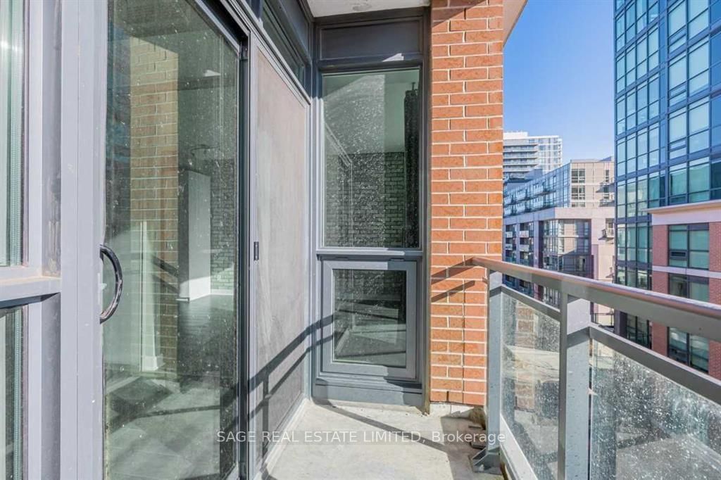 1169 Queen St W, unit 602 for rent